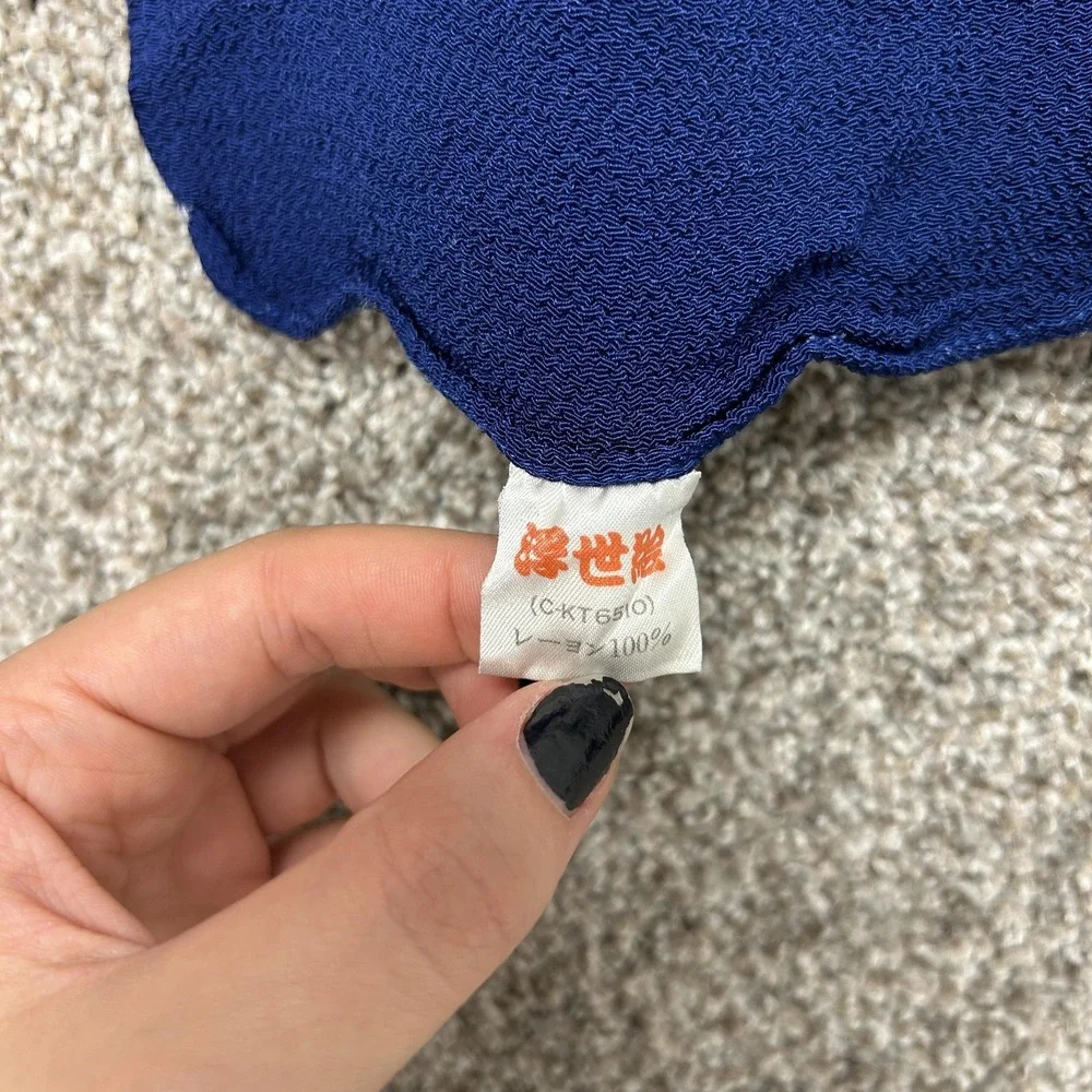 Unknown square scarf